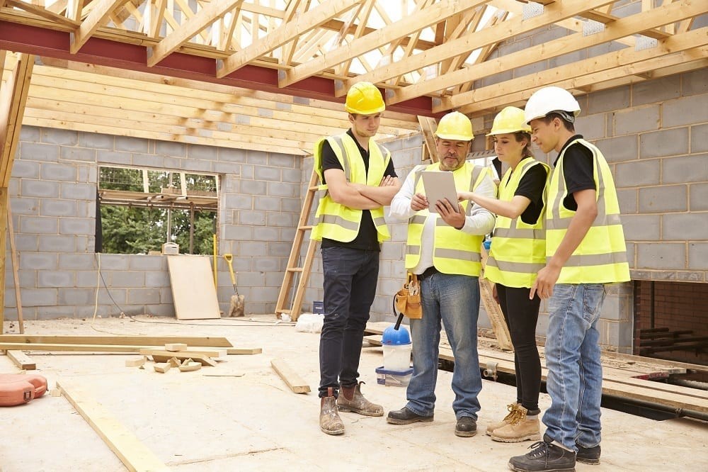general contractor vs builder